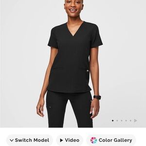 FIGS scrub set: large Casma top and Large regular length Kade pant in BLACK